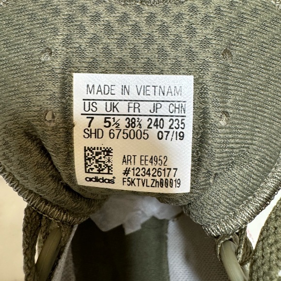 Adidas army green and pink running shoes - Picture 8 of 8